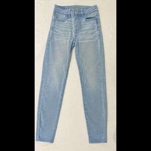 American Eagle Hi-Rise Jegging